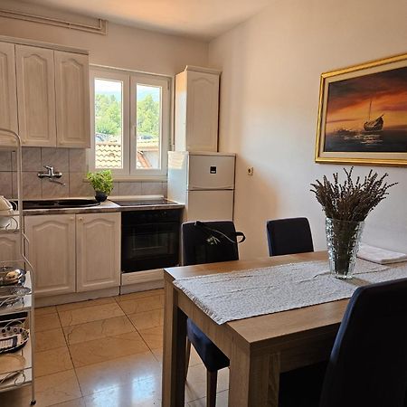 Apartment With Swimming Pool Jelsa (Hvar) Exterior foto