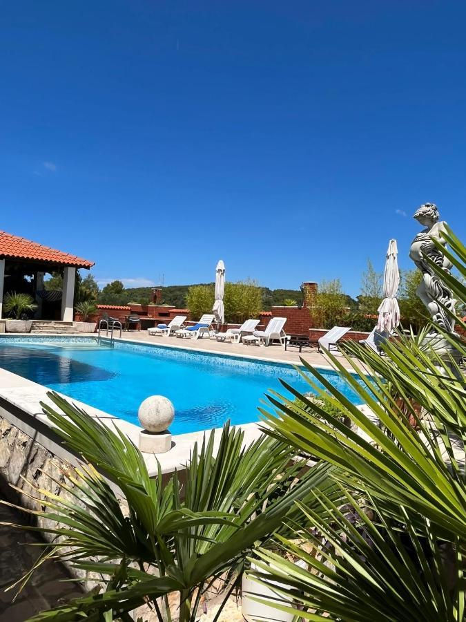 Apartment With Swimming Pool Jelsa (Hvar) Exterior foto